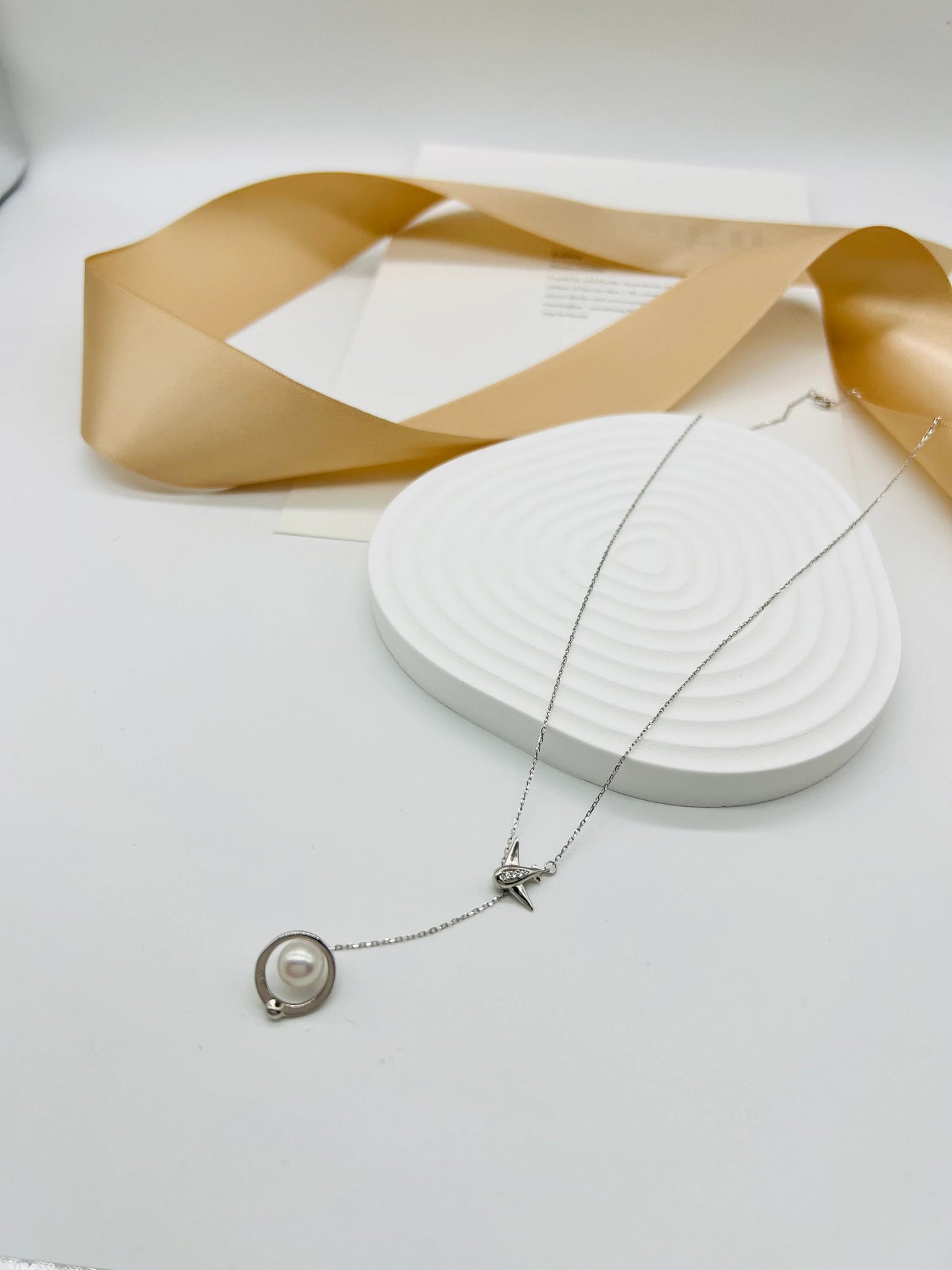 Handmade freshwater Pearl Jewelry/Cute Airplane Pendent/Cute