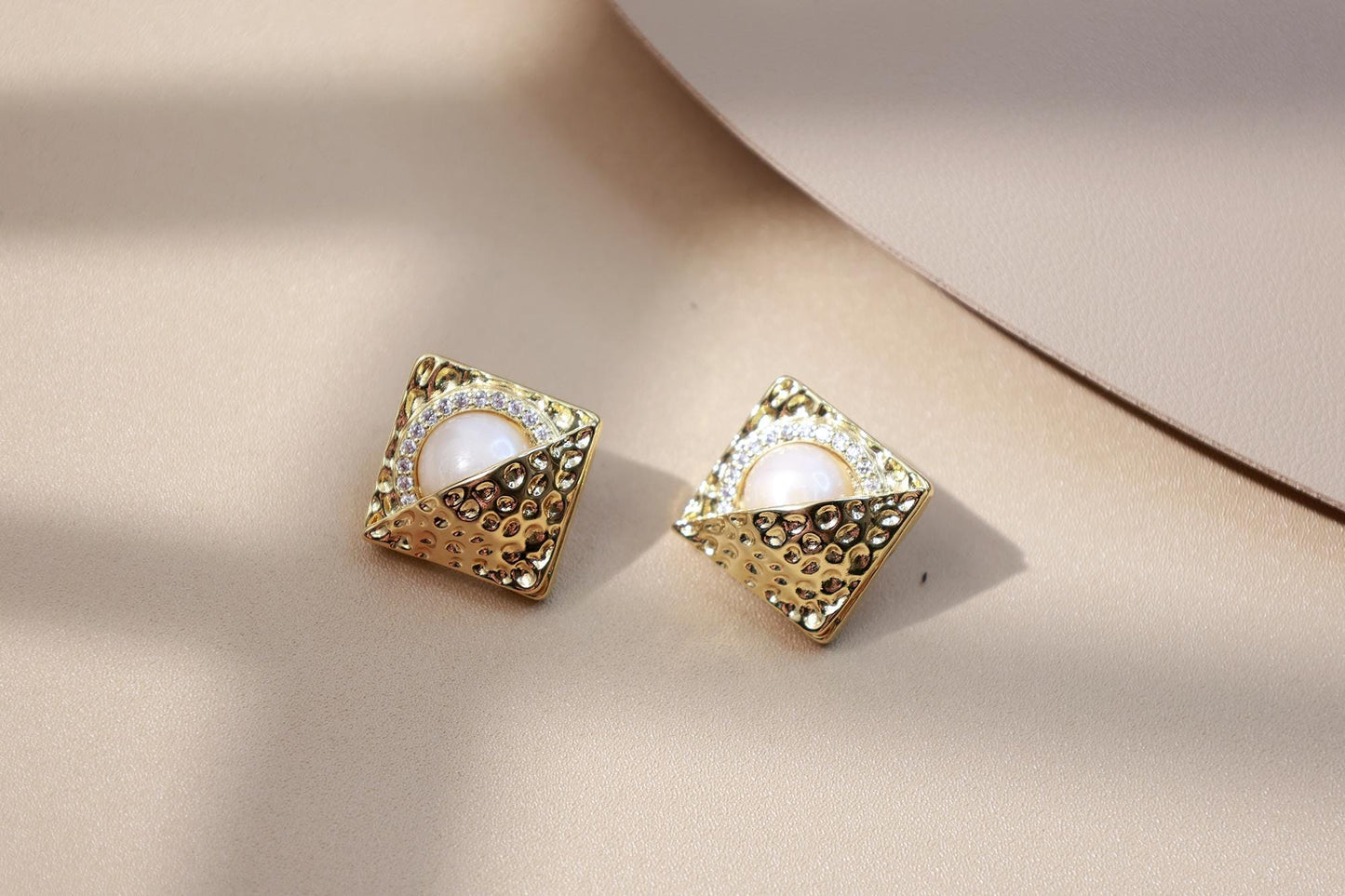 Hammered Gold & 10mm Large Pearl Studs