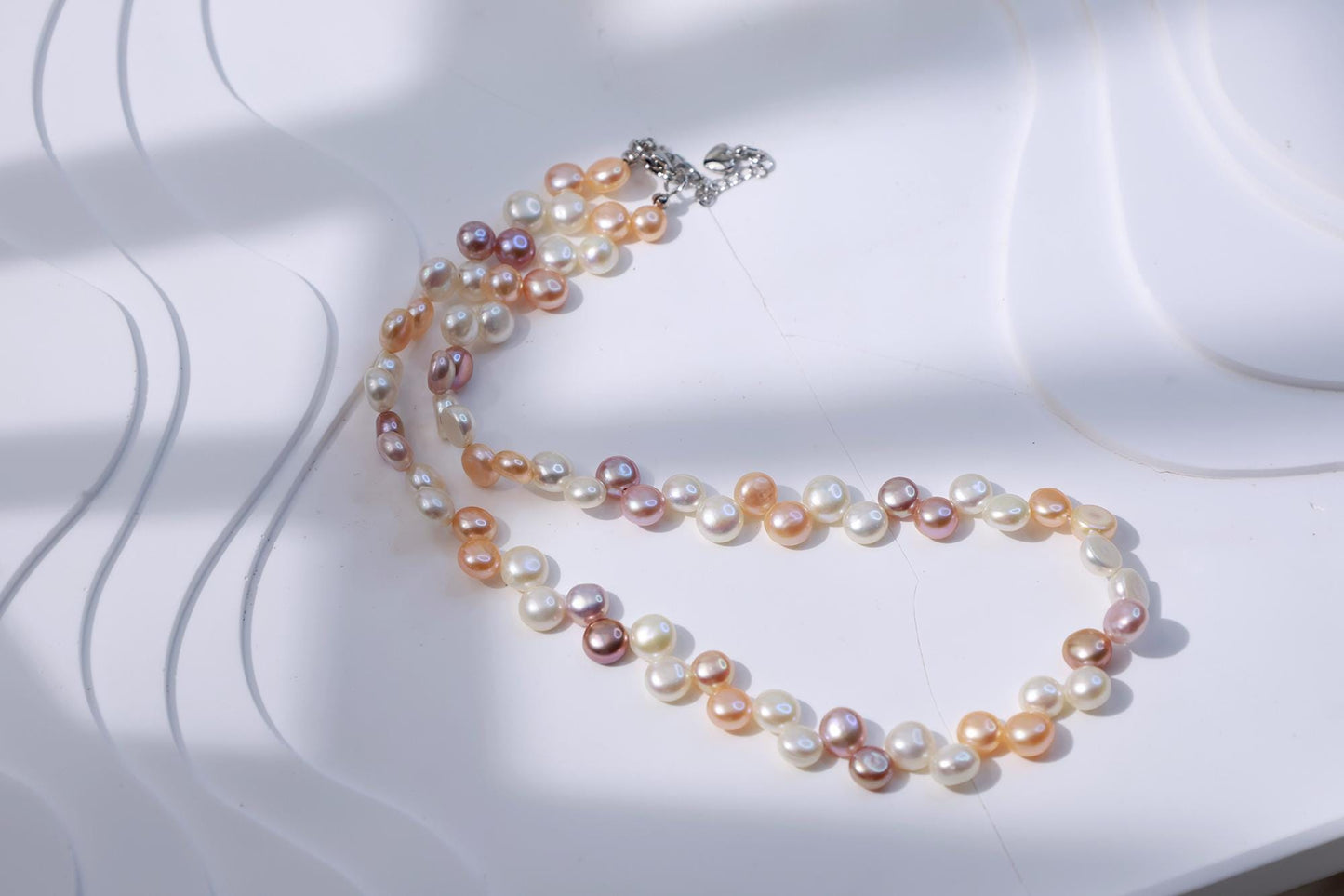 Woven Pearl Lace Ombre Choker