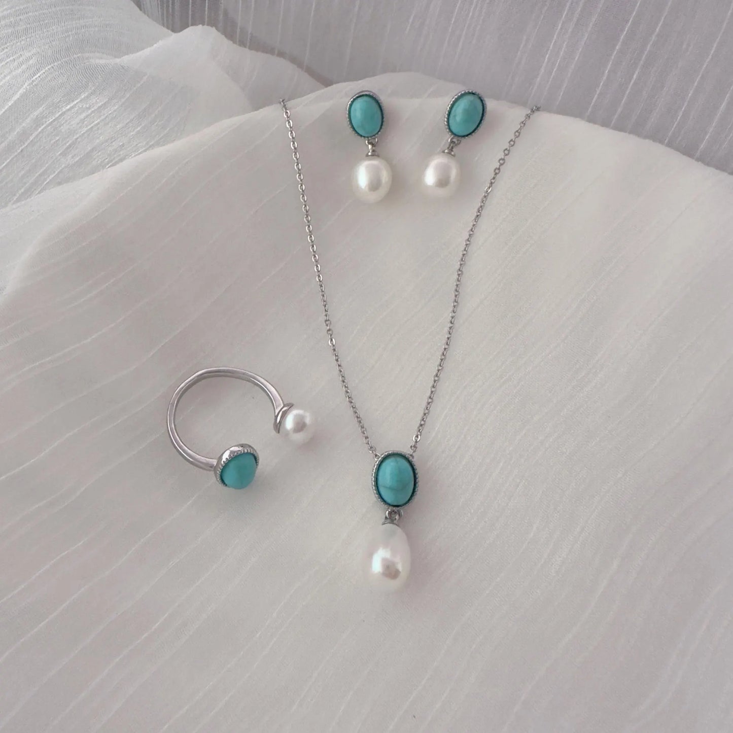 Vintage Turquoise & Pearl Jewelry Gift Set - Crafted with Brass