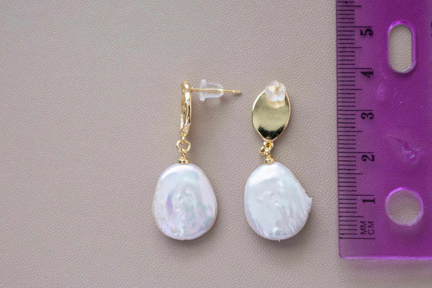 Handmade Teardrop freshwater pearl drop Earring/Exquisite