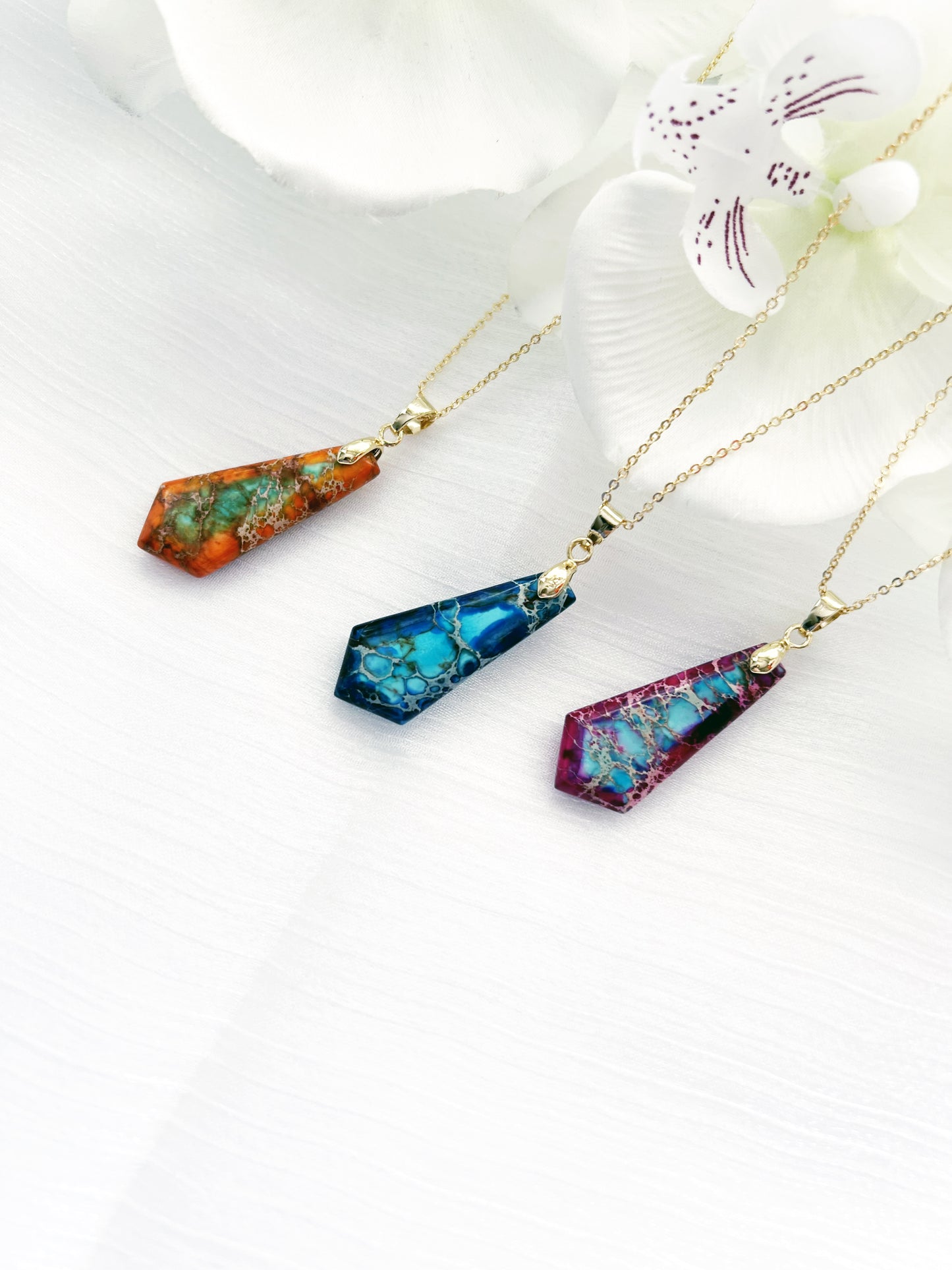 Handmade natural gemstone jewelry/Regalite pendant necklace/charming jewelry/Real gemstone/gold filled/colorful necklace/