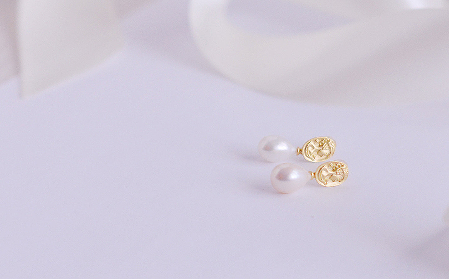 Handmade Teardrop freshwater pearl drop Earring/Exquisite Minimalist Earring/Vintage Coin Pearl Chain drop/Sterling Silver Earrings/