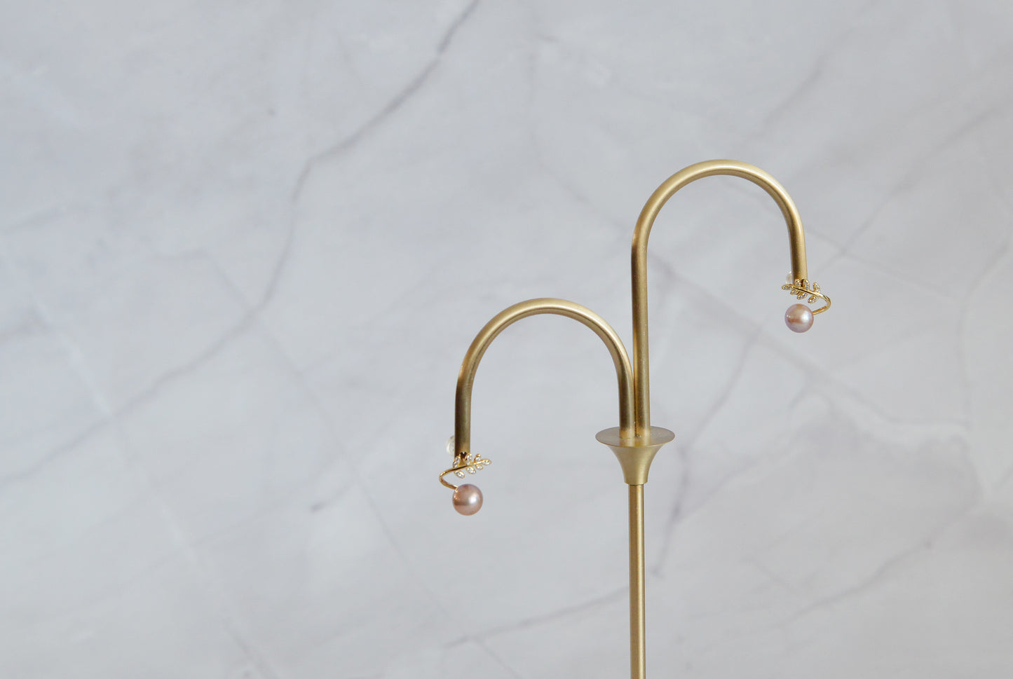 Natural Pearl on Olive Leaves Stud Earrings, 18K Gold Plated Sterling Silver, Pearls Wedding Earrings/Dainty Purple Pearls Earrings/