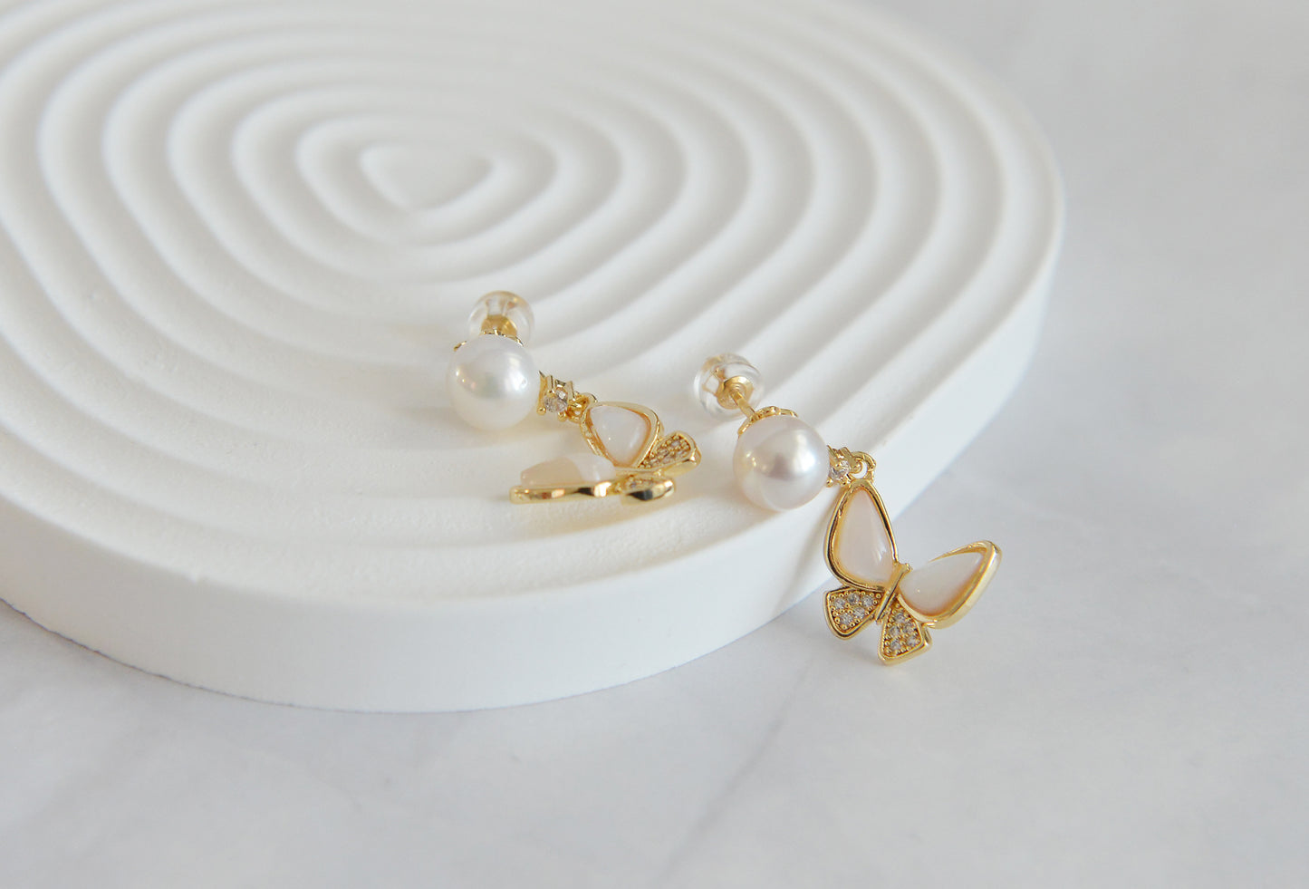 Handmade Natural Pearl butterfly drop Earrings, 18K Gold Plated Copper Earrings, Pearls Wedding Earrings/Dainty Purple Pearls Earrings/