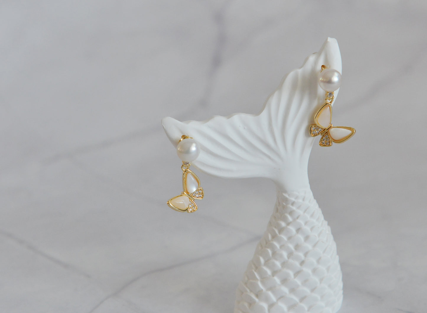 Handmade Natural Pearl butterfly drop Earrings, 18K Gold Plated Copper Earrings, Pearls Wedding Earrings/Dainty Purple Pearls Earrings/