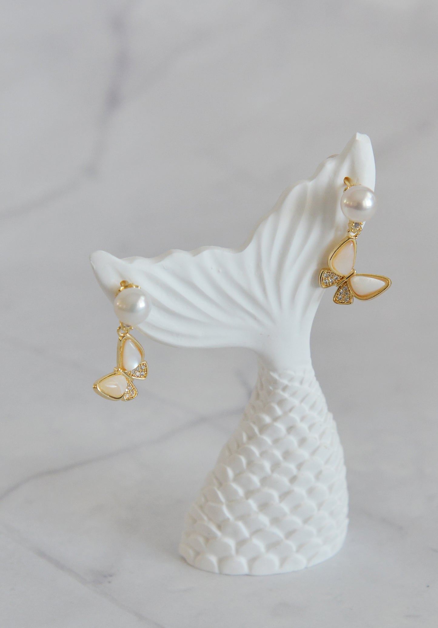 Handmade Natural Pearl butterfly drop Earrings, 18K Gold Plated Copper Earrings, Pearls Wedding Earrings/Dainty Purple Pearls Earrings/