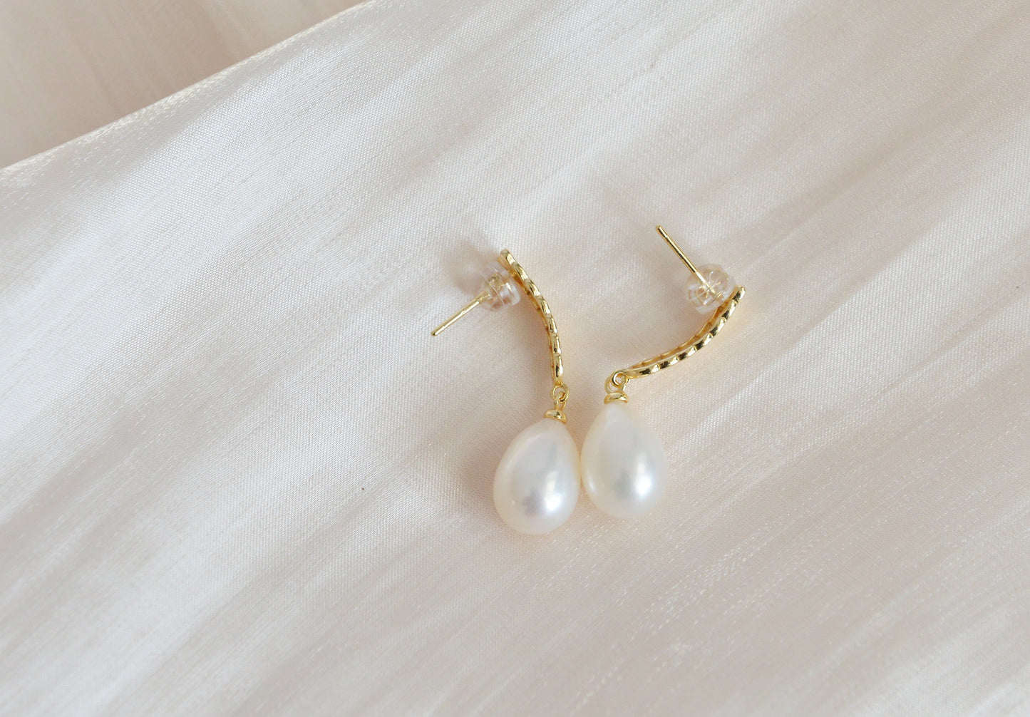 Handmade Natural Pearl Wheat Stud Drop Earrings,/18K Gold Plated Sterling Silver/ Pearls Wedding Earrings/Dainty Teardrop Pearls Earrings/