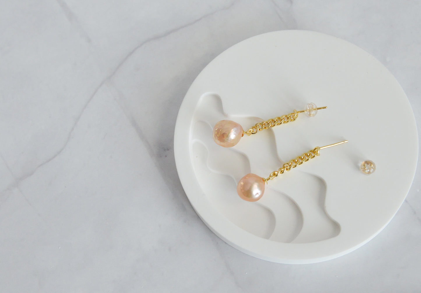 Handmade Natural Pearl Gold Chain Drop Earrings, 18K Gold Plated Sterling Silver, Pearls Wedding Earrings/Dainty Orange Pearls Earrings/