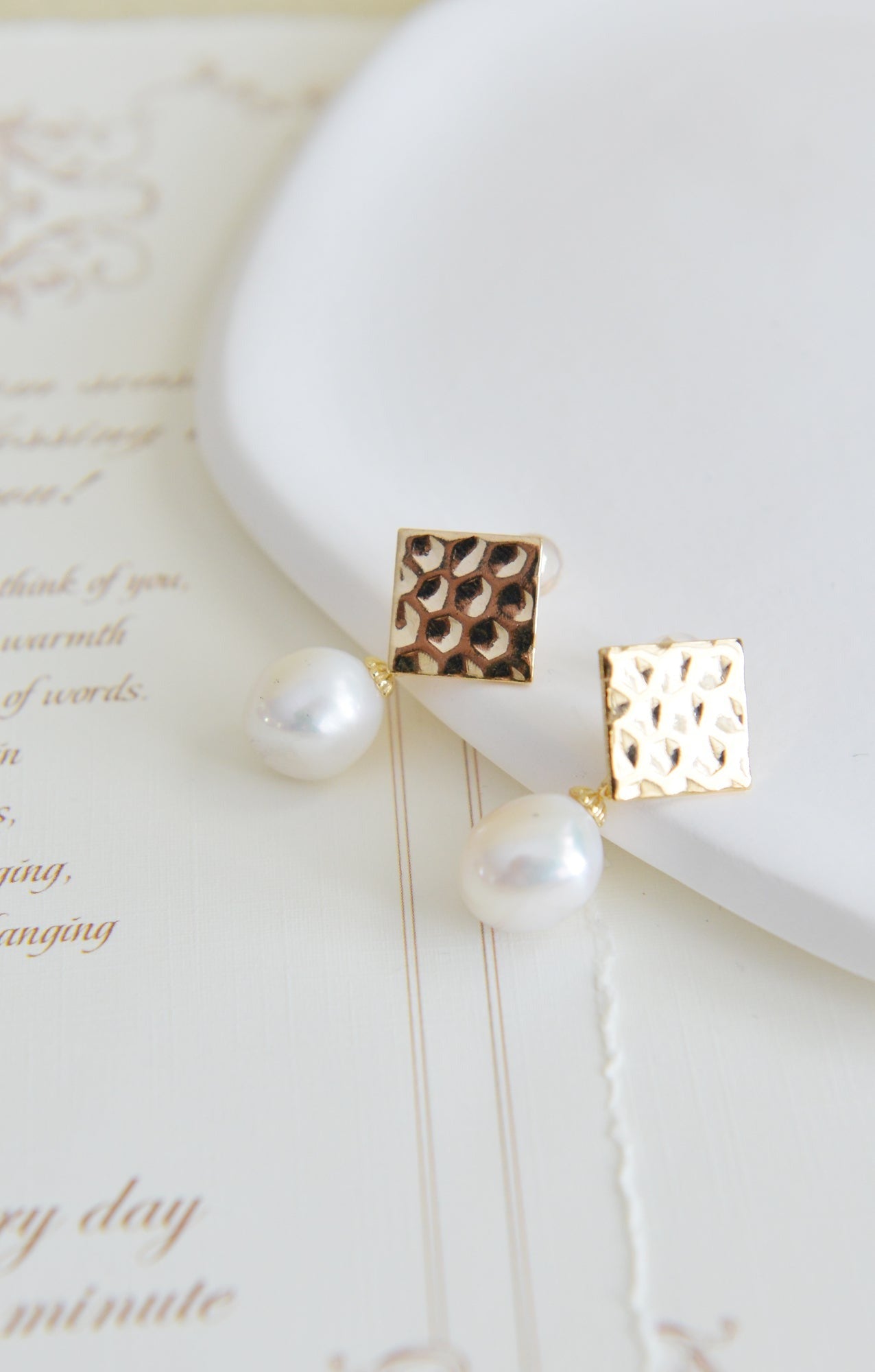 Handmade freshwater pearl Earrings/Natural Baroque Pearl Earrings/14K Gold Filled/wedding earring/real pearl earrings/AAA pearl/Bride choice