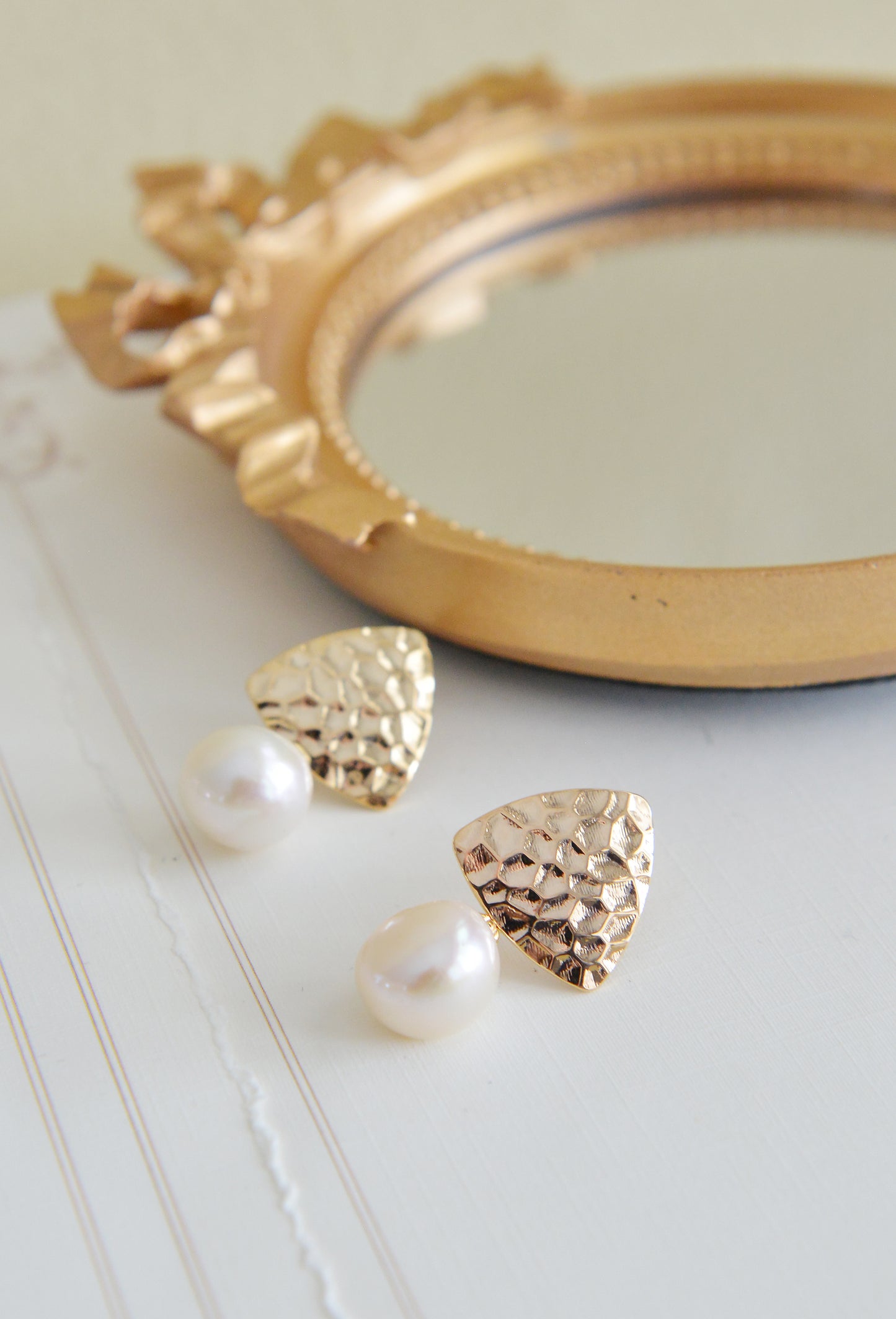 HandmadeHandmade freshwater pearl Earrings/Natural Baroque Pearl Earrings/14K Gold Filled/wedding earring/real pearl earrings/AAAA pearl/Bride choice