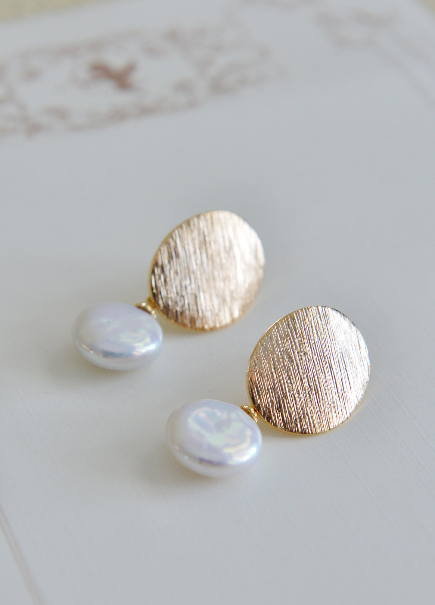 Handmade freshwater pearl Earrings/Natural Button pearl Earrings/14K Gold Filled/wedding earring/real pearl earrings/AAAA pearl/Bride choice