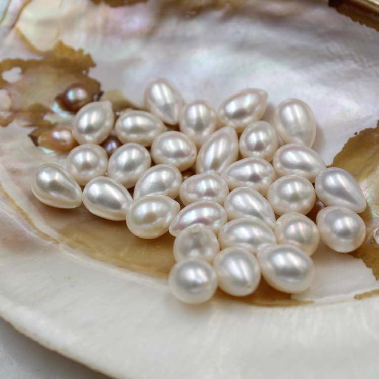 Natural freshwater Teardrop Pearls/baroque pearls/Strong luster/flawless Pearls