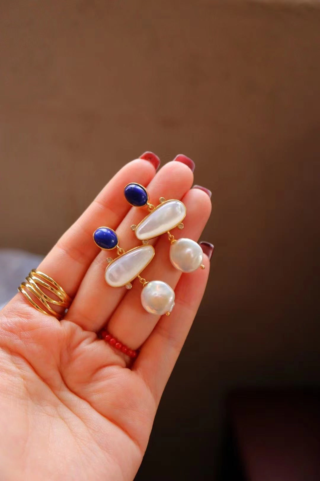 Natural Gemstone Jewerly/Exquisite lapis lazuli + irregular white shell + baroque pearl earrings