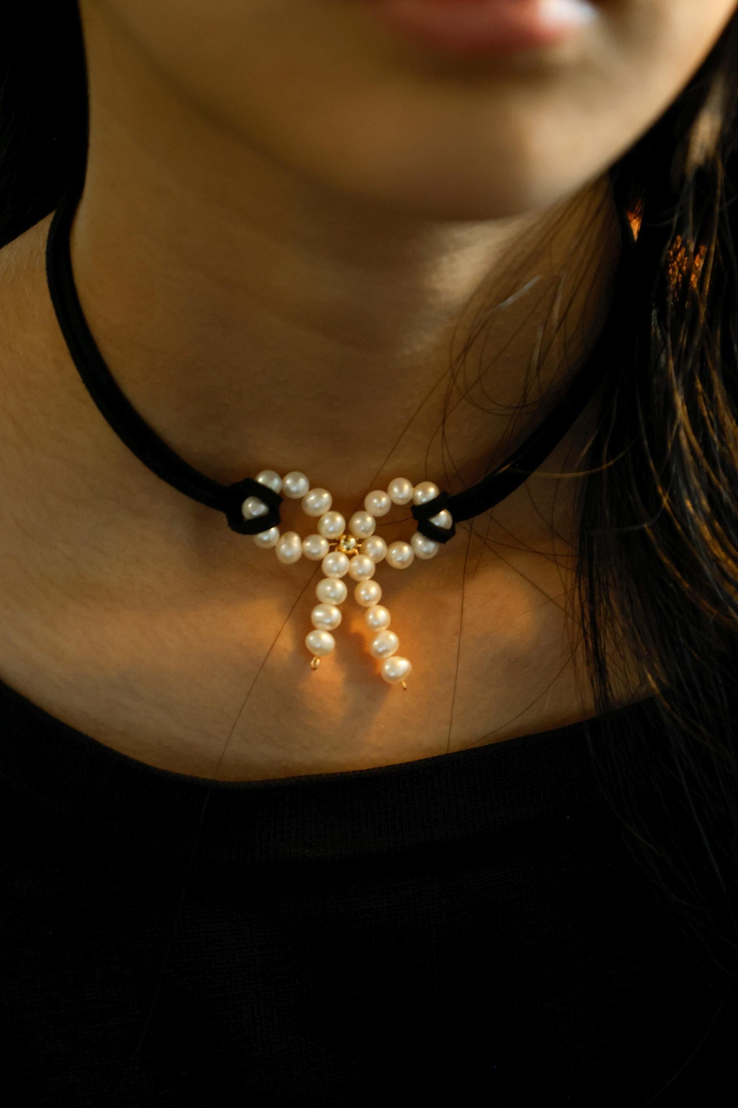 Freshwater Pearl Bow Choker - Crafted with Brass