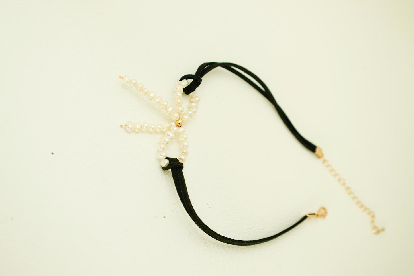 Freshwater Pearl Bow Choker - Crafted with Brass