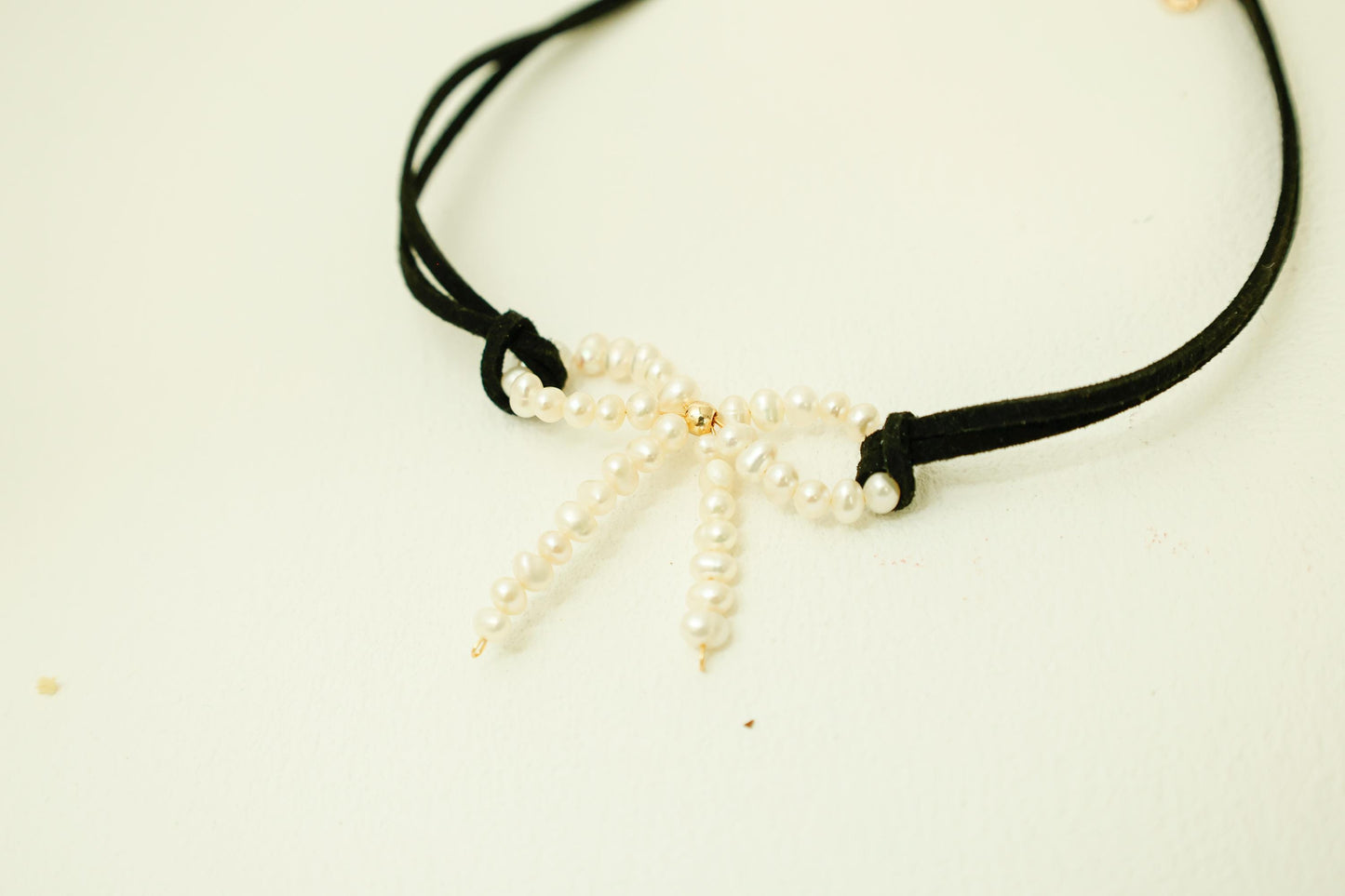 Freshwater Pearl Bow Choker - Crafted with Brass