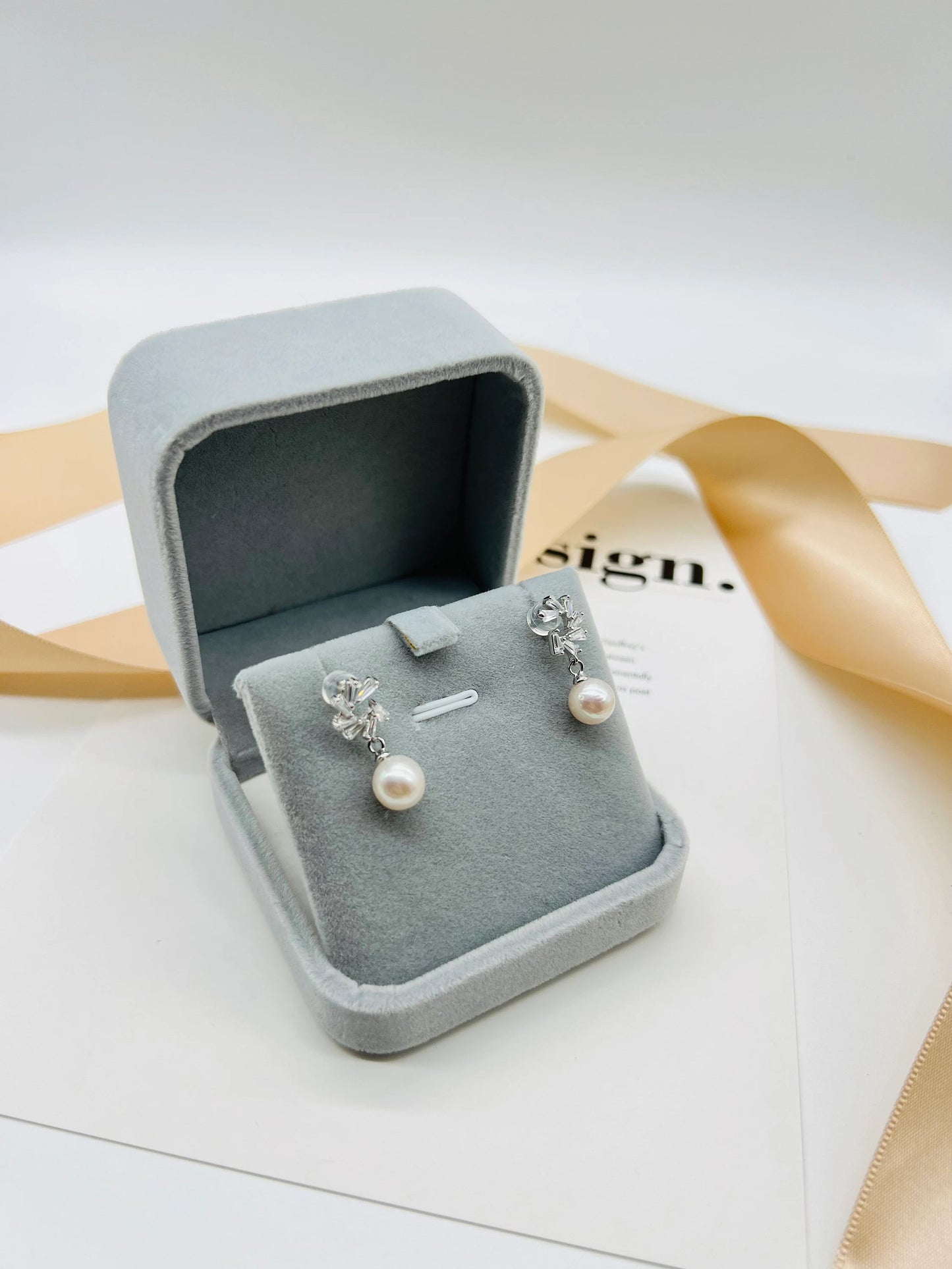 Handmade   freshwater pearl drop Earring/Exquisite Minimalist