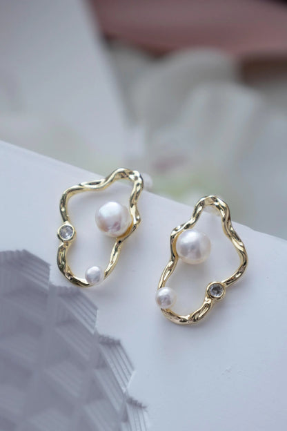 Freshwater Pearl Hoop Stud Earrings - Crafted with freshwater pearl