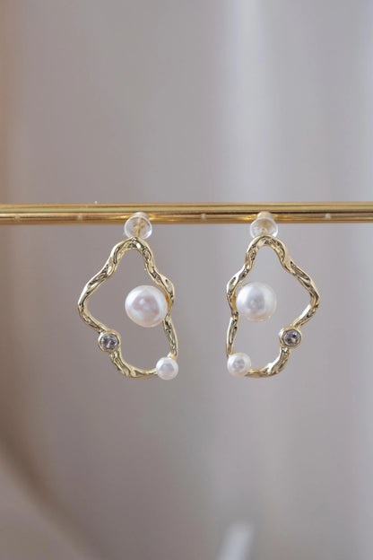 Freshwater Pearl Hoop Stud Earrings - Crafted with freshwater pearl