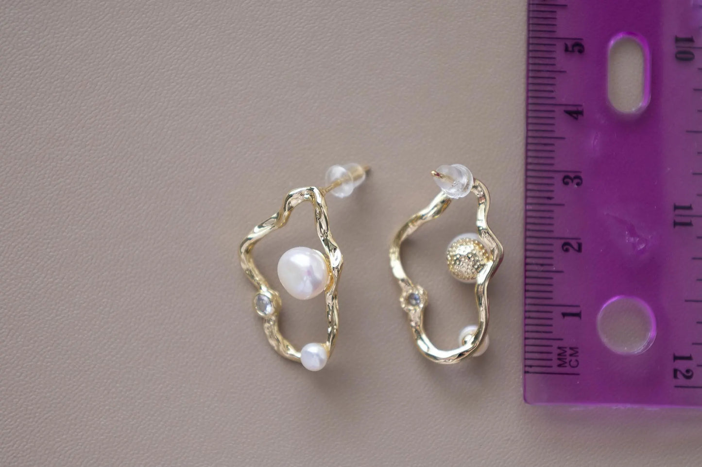 Freshwater Pearl Hoop Stud Earrings - Crafted with freshwater pearl