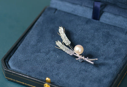 Handmade Wheat Brooch Pin - Crafted with Pearl