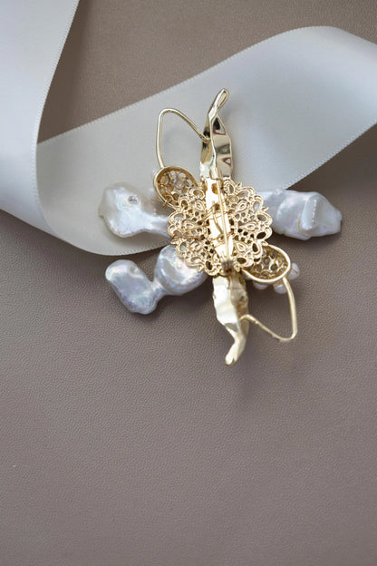 Sterling Silver Holly Leaf Baroque Pearl Brooch - Crafted with Read