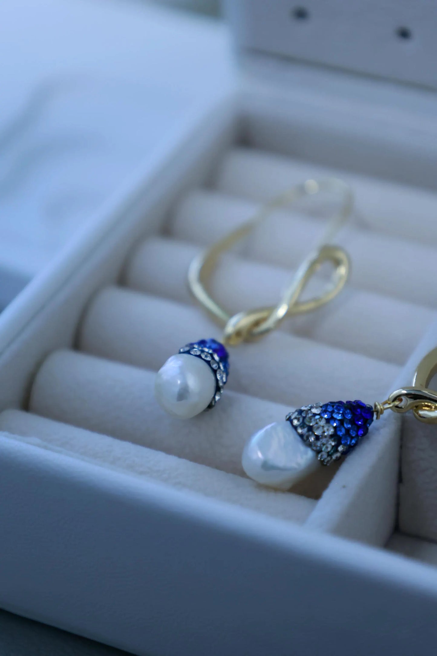 Baroque Pearl Hoop Earrings - Crafted with baroque pearl, natural