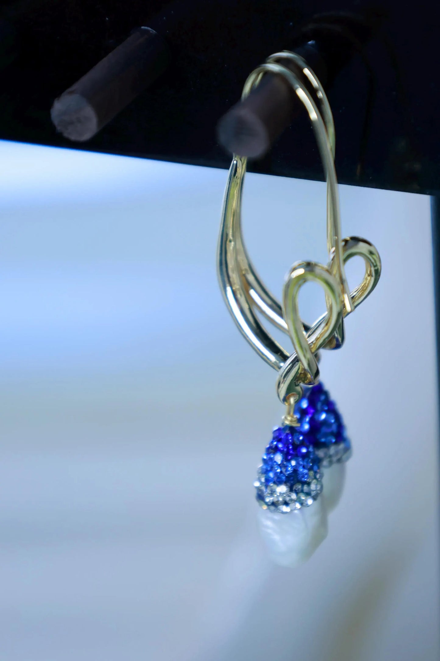 Baroque Pearl Hoop Earrings - Crafted with baroque pearl, natural