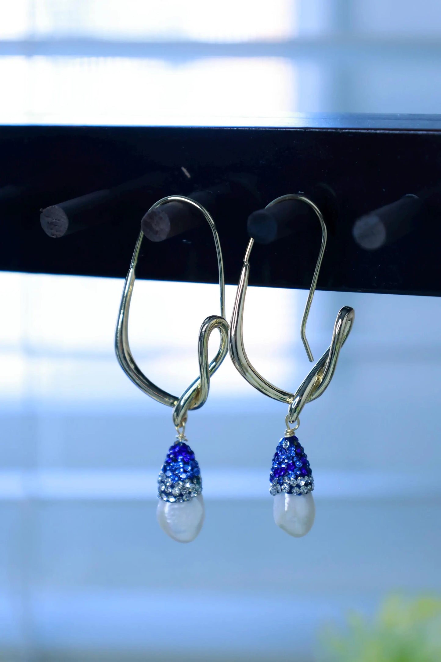 Baroque Pearl Hoop Earrings - Crafted with baroque pearl, natural