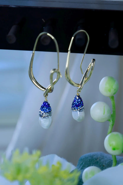 Baroque Pearl Hoop Earrings - Crafted with baroque pearl, natural
