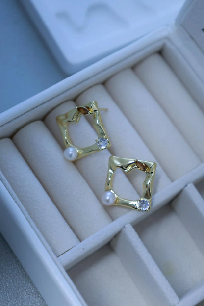 Handmade Square Pearl Stud Earrings - Crafted with freshwater pearl