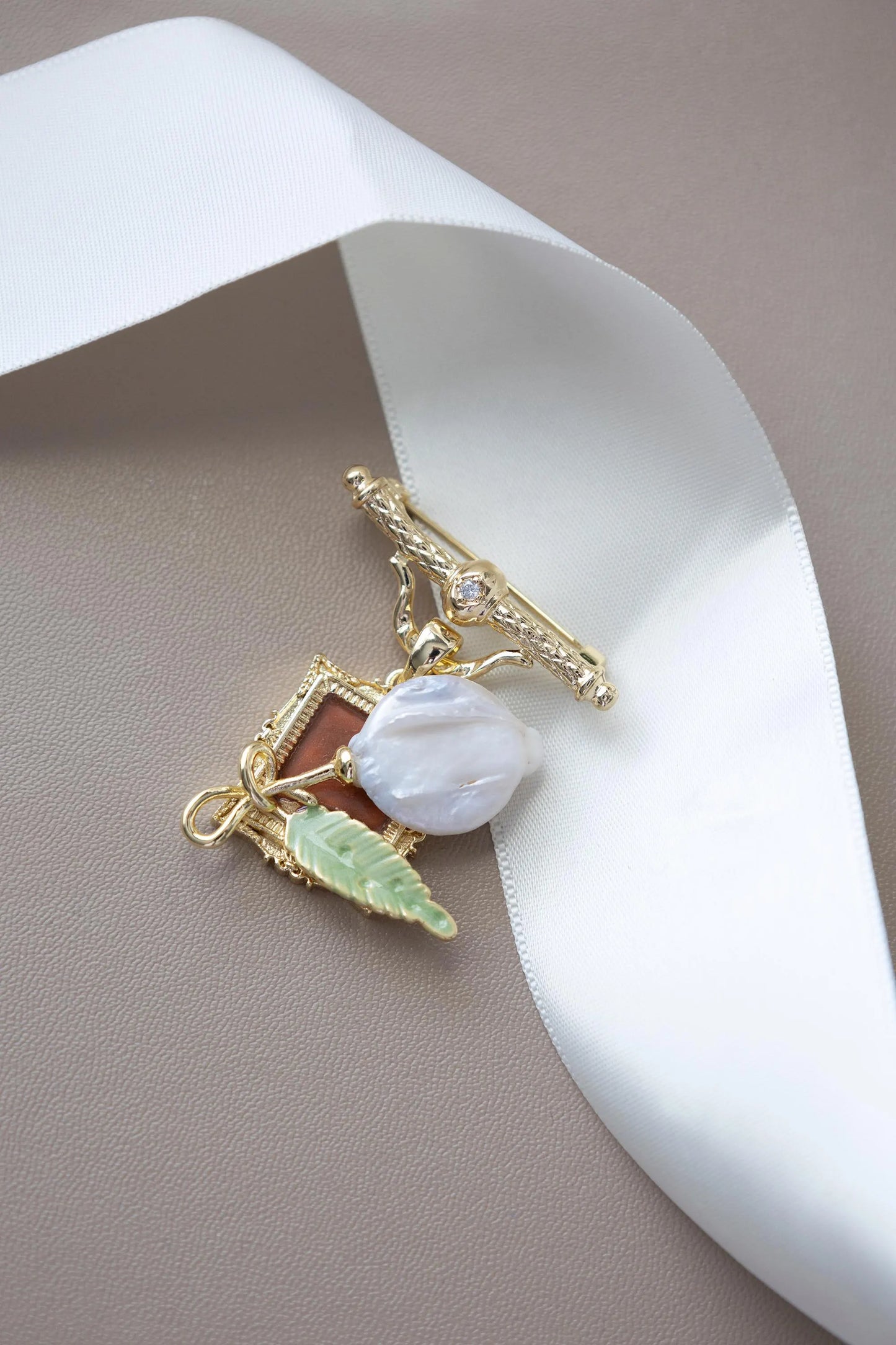 Rosa Damascena Pearl Brooch - Oil Painting Inspired Corsage