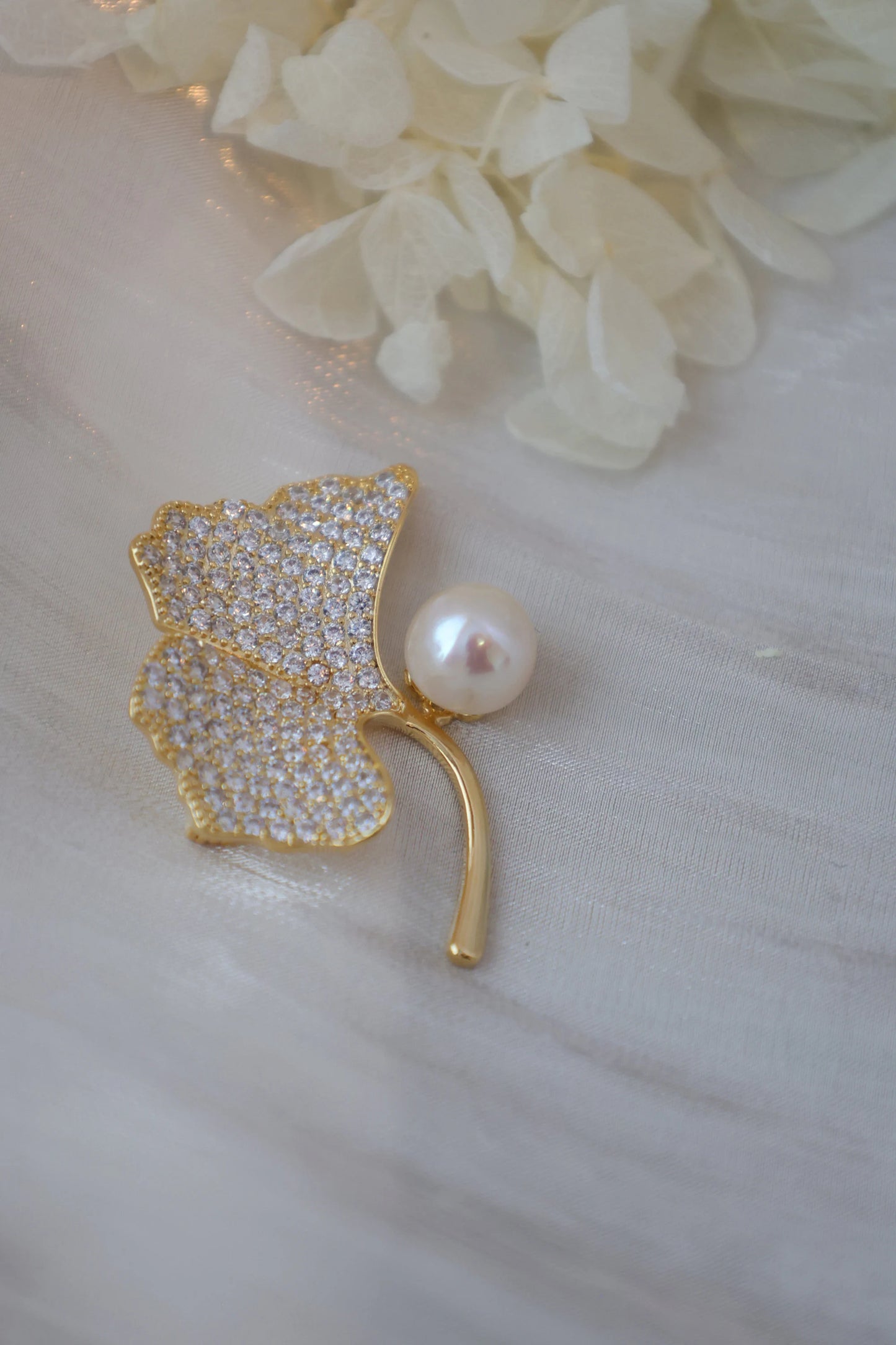 Handmade pearl brooch/Ginkgo Biloba Brooch with Sparkling Rhinestones