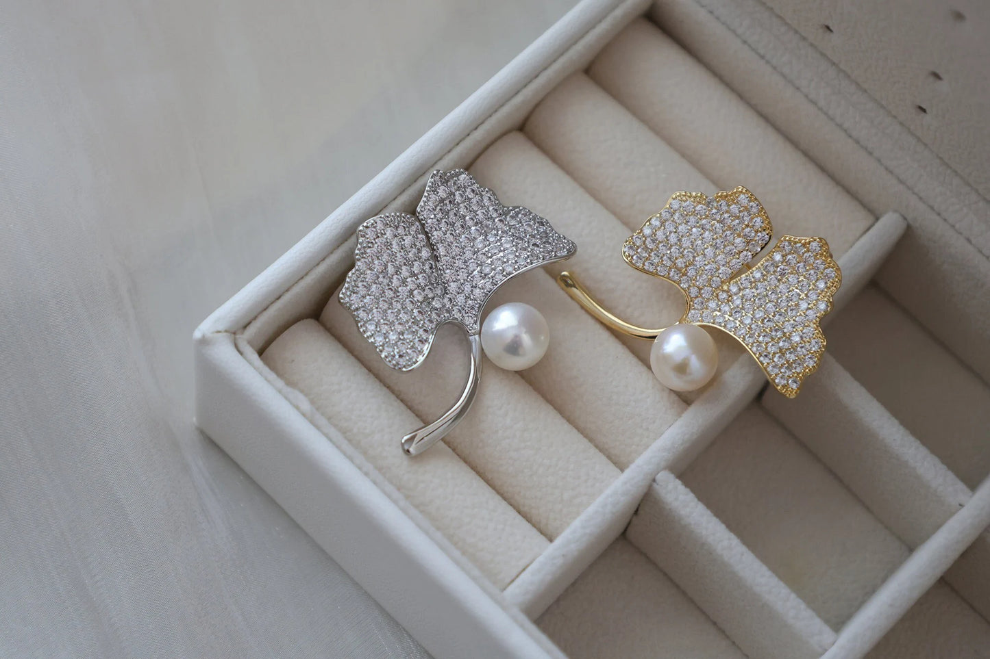 Handmade pearl brooch/Ginkgo Biloba Brooch with Sparkling Rhinestones
