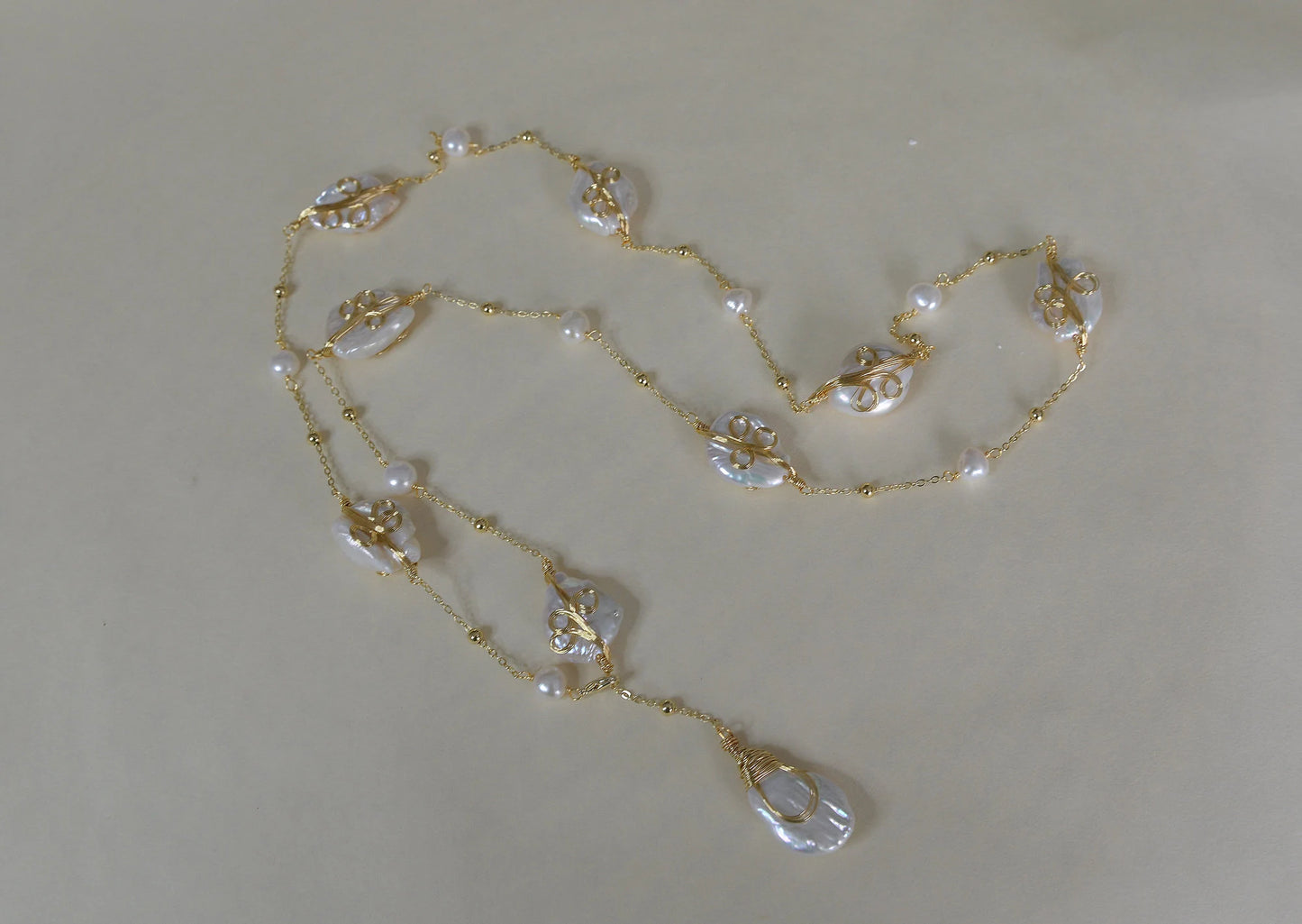 Handmade Luxury Natural Baroque Pearl Pendant Necklace/ Gold wrapped