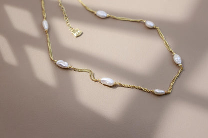 Cloud-Like Pearl Cluster Necklace