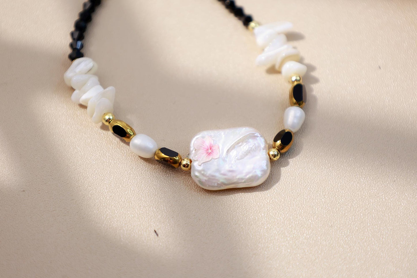 Hand-Painted Flower Black Spinel Pearl Set