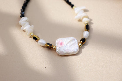 Hand-Painted Flower Black Spinel Pearl Set