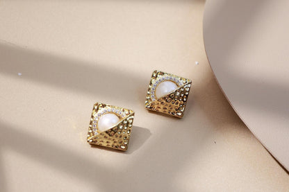 Hammered Gold & 10mm Large Pearl Studs