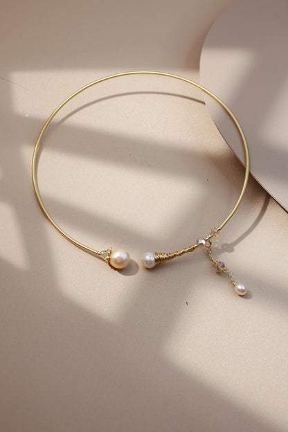 Minimalist Pearl Torque Choker with Tassel