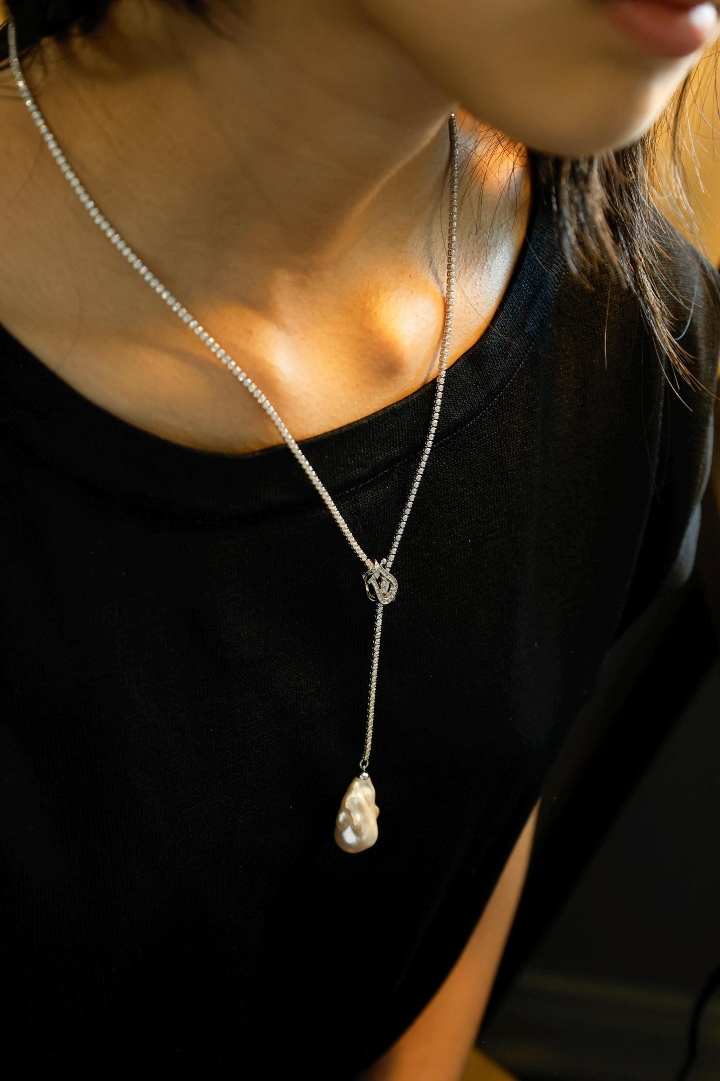 Adjustable Baroque Pearl Lariat Necklace