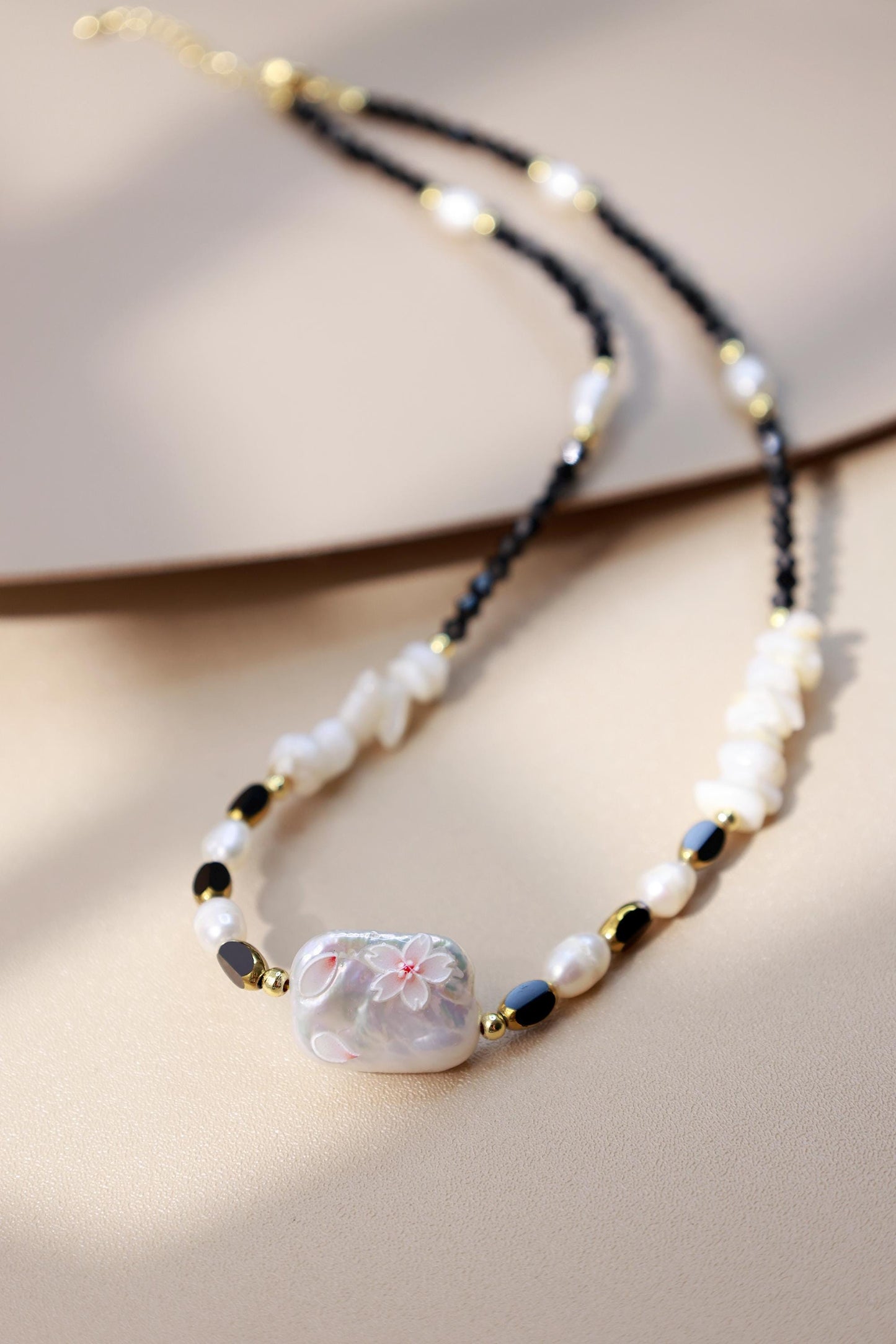 Hand-Painted Flower Black Spinel Pearl Set