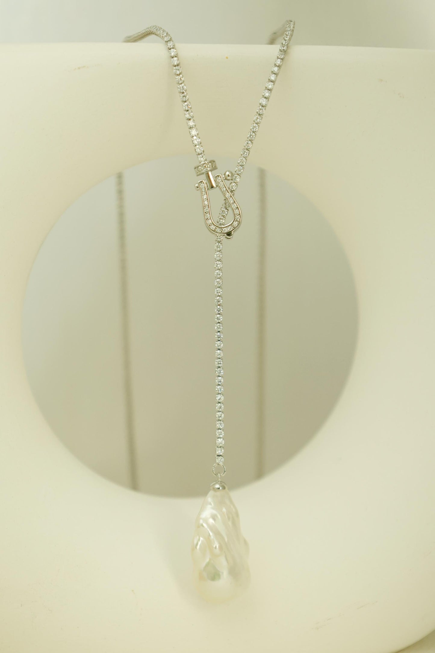Adjustable Baroque Pearl Lariat Necklace