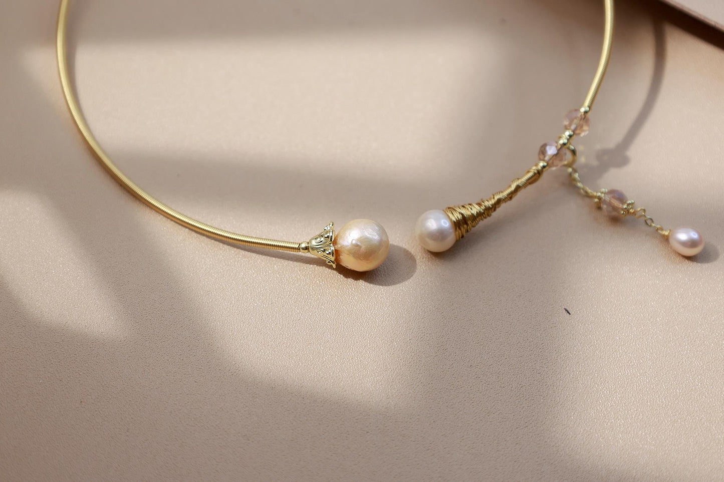 Minimalist Pearl Torque Choker with Tassel