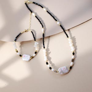 Hand-Painted Flower Black Spinel Pearl Set