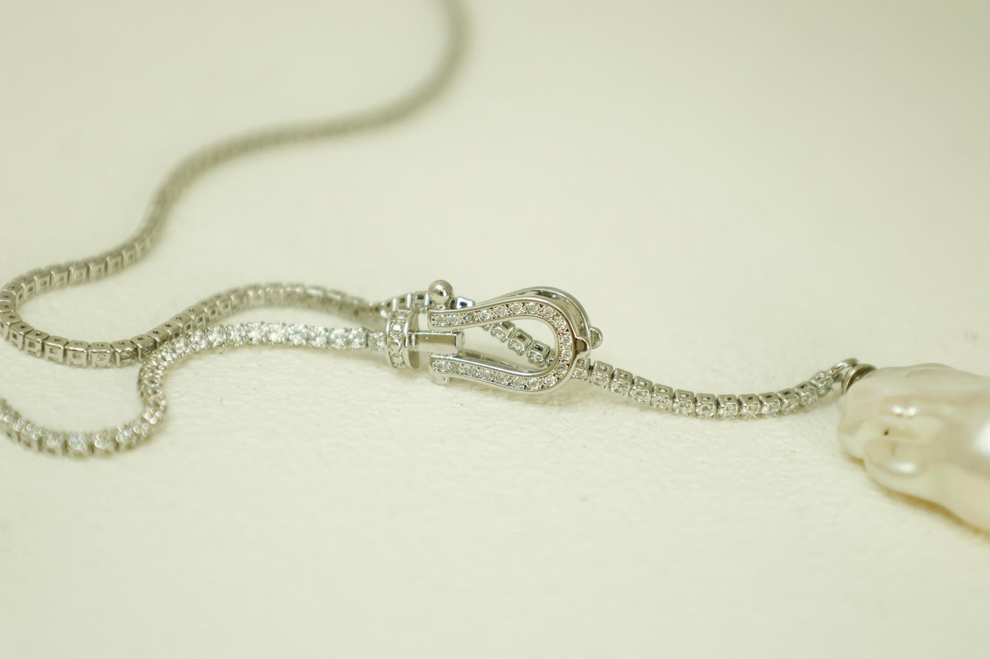 Adjustable Baroque Pearl Lariat Necklace