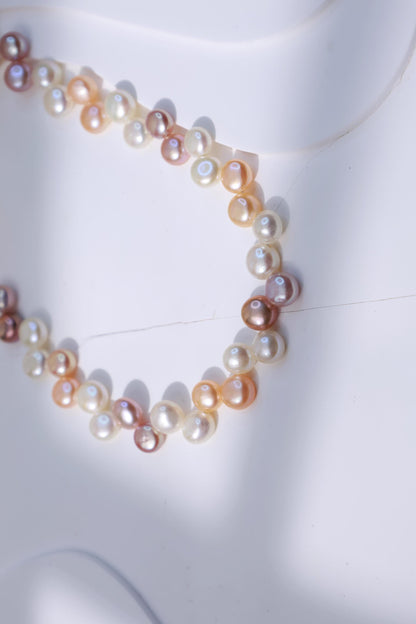 Woven Pearl Lace Ombre Choker