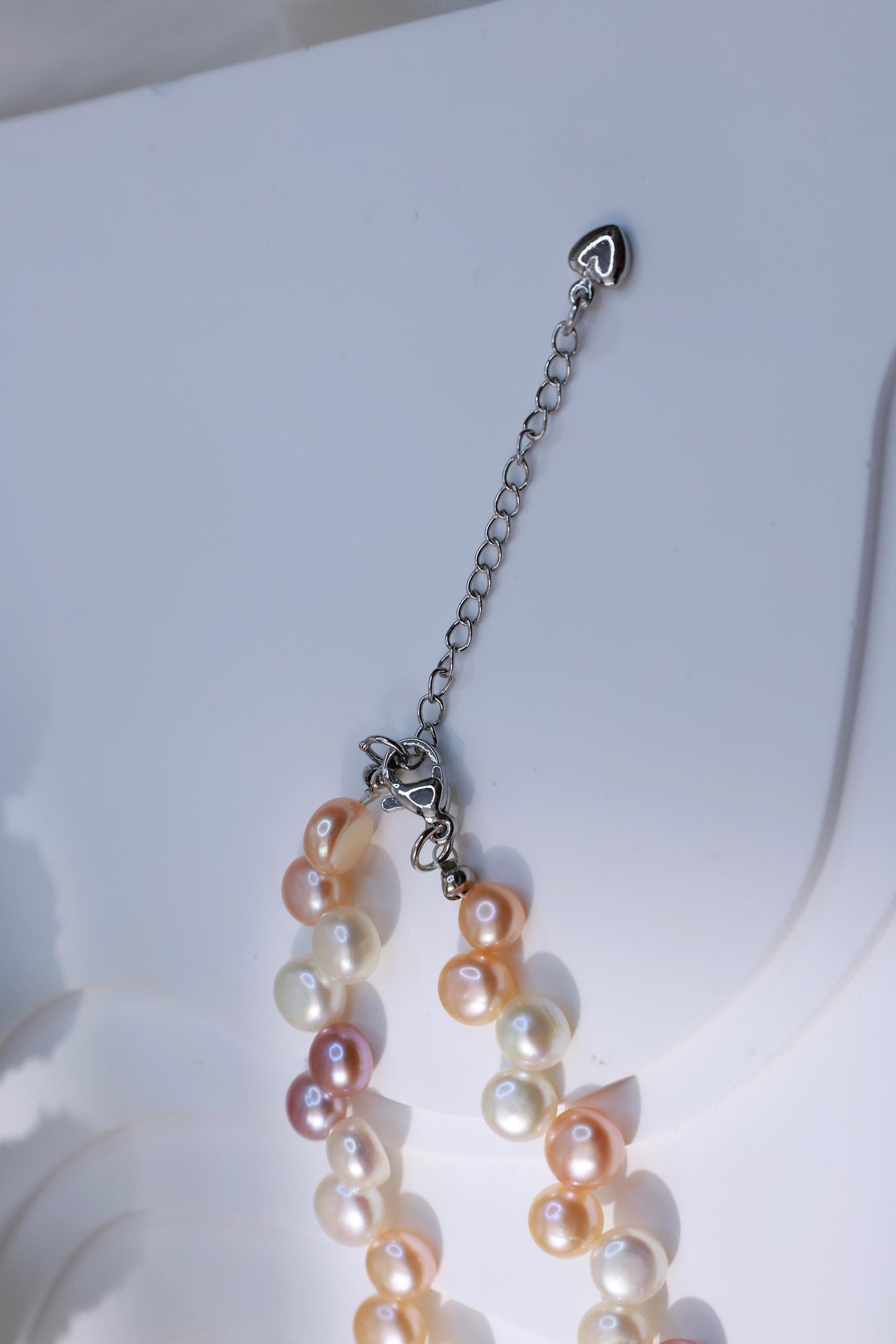 Woven Pearl Lace Ombre Choker