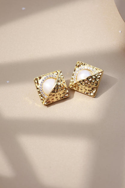 Hammered Gold & 10mm Large Pearl Studs